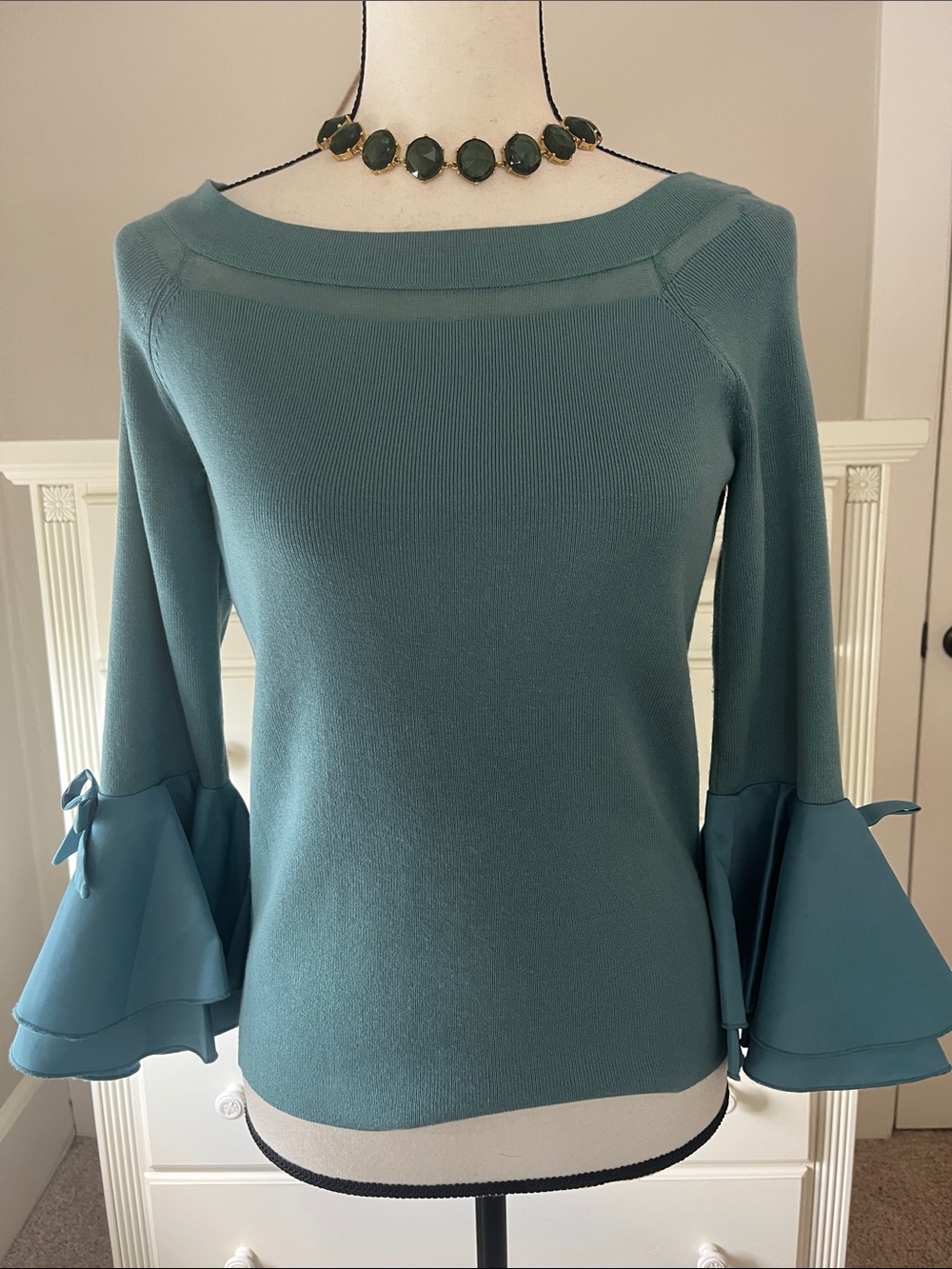 Catherine Malandrino Turquoise Knit Boat Neck Top Statement Triple Pleat Cuffs